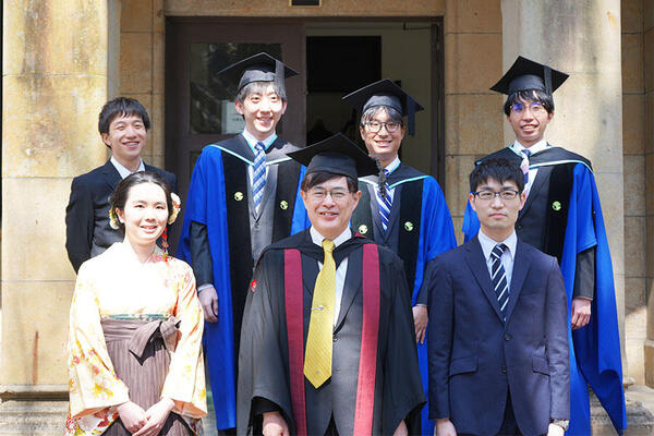 Commemorative photo with the award winners from the master's program