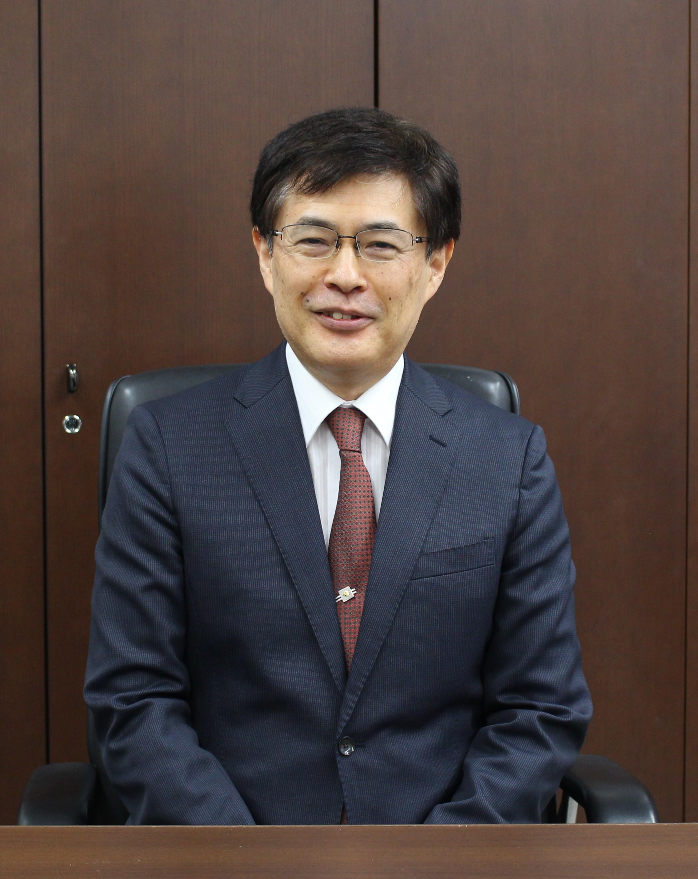 須田研究科長”/></p>
<p class=