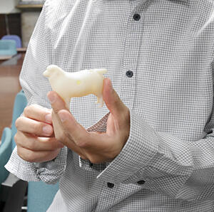 3Dプリンターで制作したヒツジ型の笛